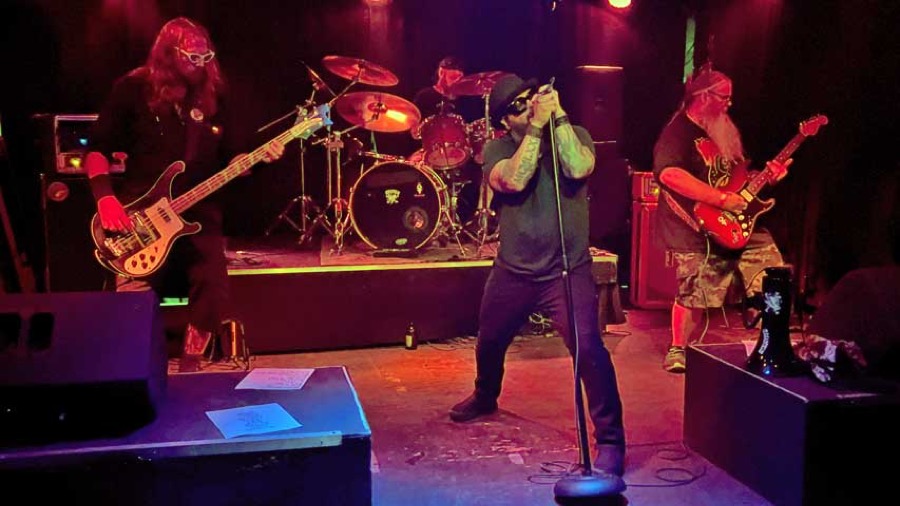 The Dreadfields live