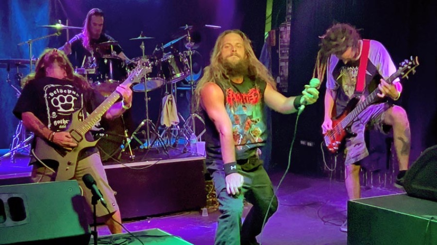 Konstricted live