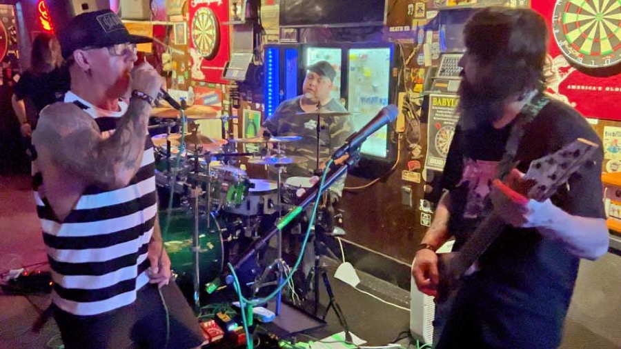 Honor of Thieves live