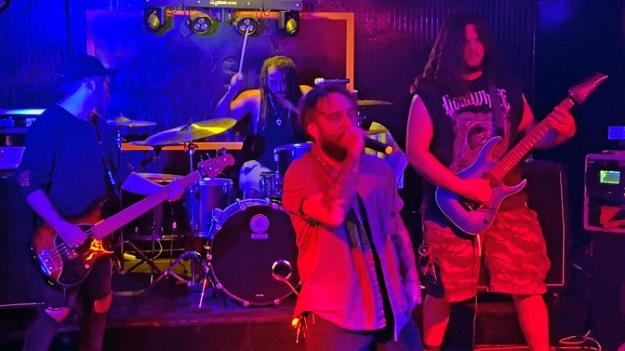 610 Split live