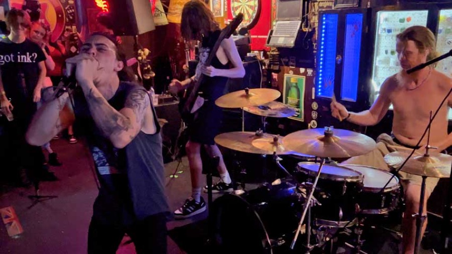 Street Dose live