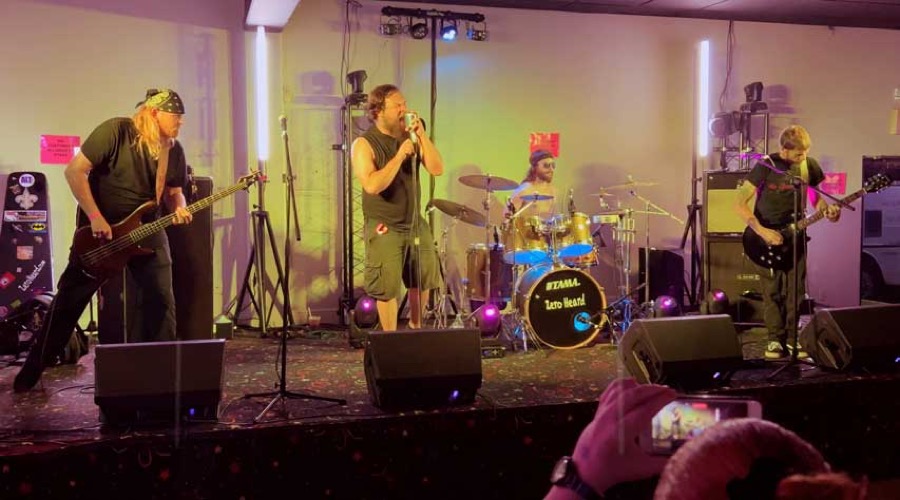 Zero Heard live