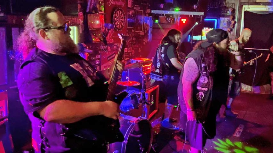 Neznum live