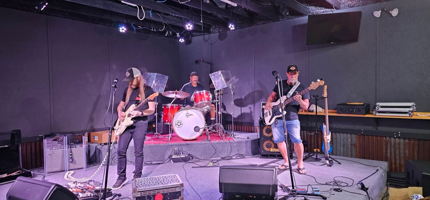 Straight Jackets Venue (formerly Bayou Thunder)